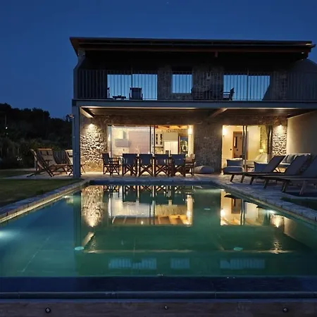 Villa Real Life Homes Luxurious Seafront Each With Their Own Private Pools Korakochori