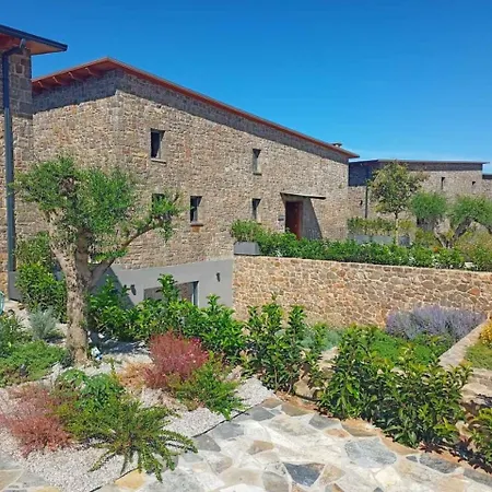 Real Life Homes Luxurious Seafront Each With Their Own Private Pools * Korakokhórion