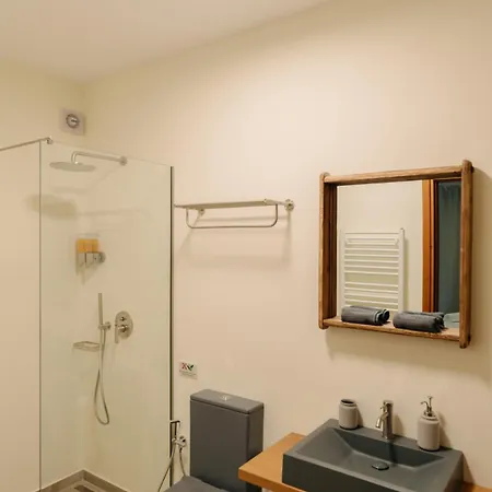 Βίλα Real Life Homes Luxurious Seafront Each With Their Own Private Pools