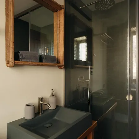 Real Life Homes Luxurious Seafront Each With Their Own Private Pools