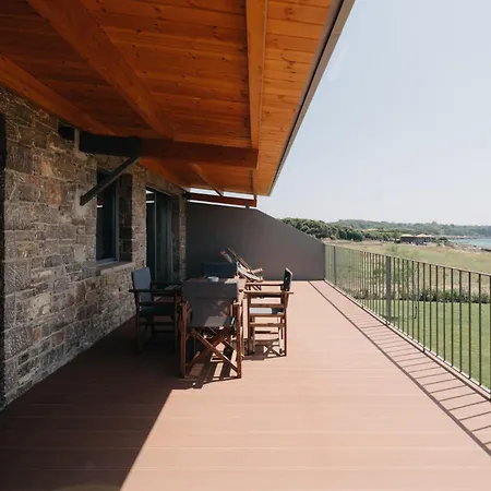 Real Life Homes Luxurious Seafront Each With Their Own Private Pools Βίλα *