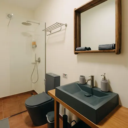 Real Life Homes Luxurious Seafront Each With Their Own Private Pools Villa *