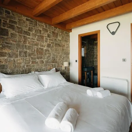 Real Life Homes Luxurious Seafront Each With Their Own Private Pools Villa *