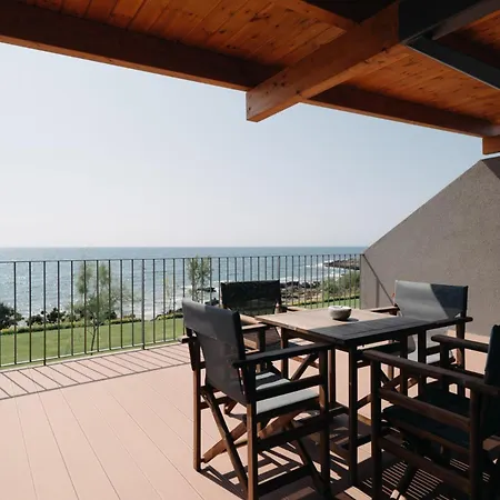 Real Life Homes Luxurious Seafront Each With Their Own Private Pools Βίλα