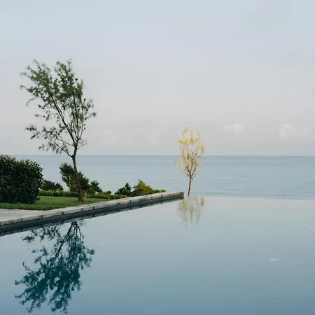 Real Life Homes Luxurious Seafront Each With Their Own Private Pools Korakokhórion