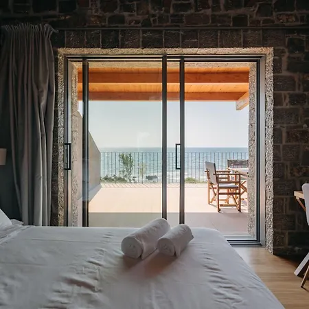 Real Life Homes Luxurious Seafront Each With Their Own Private Pools *