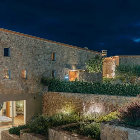 Real Life Homes Luxurious Seafront Each With Their Own Private Pools *