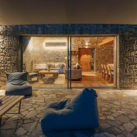 Real Life Homes Luxurious Seafront Each With Their Own Private Pools