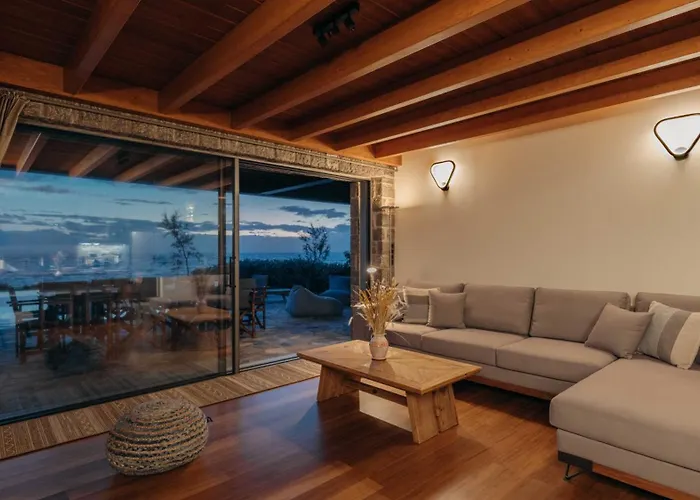 Villa Real Life Homes Korakohóri