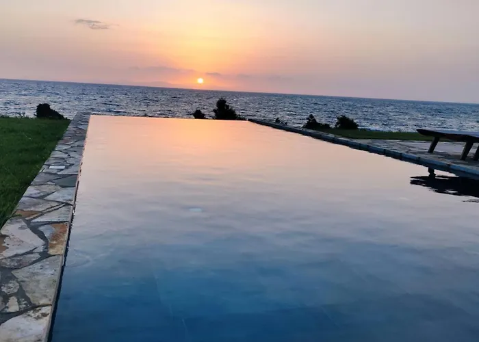 Villa Real Life Homes Korakohóri