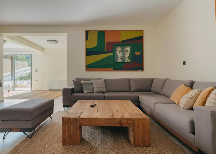 Real Life Homes Villa *