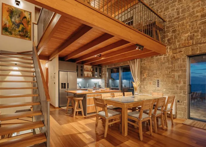 Real Life Homes Villa *