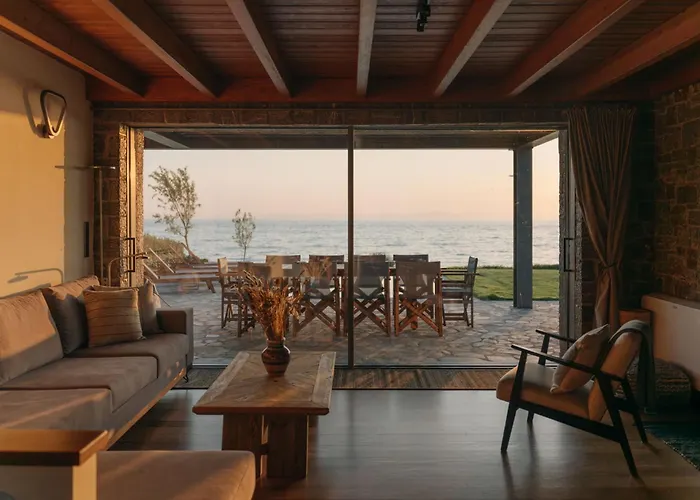 Real Life Homes * Pírgos